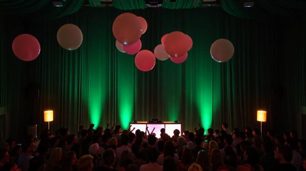 7 conseils pour sélectionner le DJ parfait pour vos fêtes